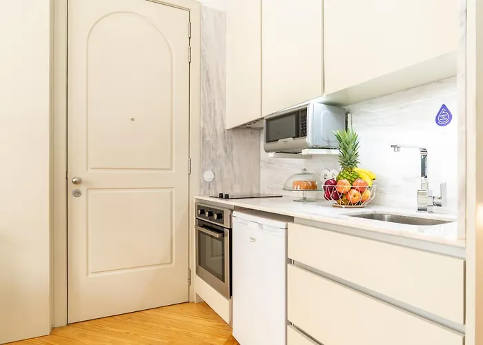 شقة Host Wise - Colourful Cozy Flat *