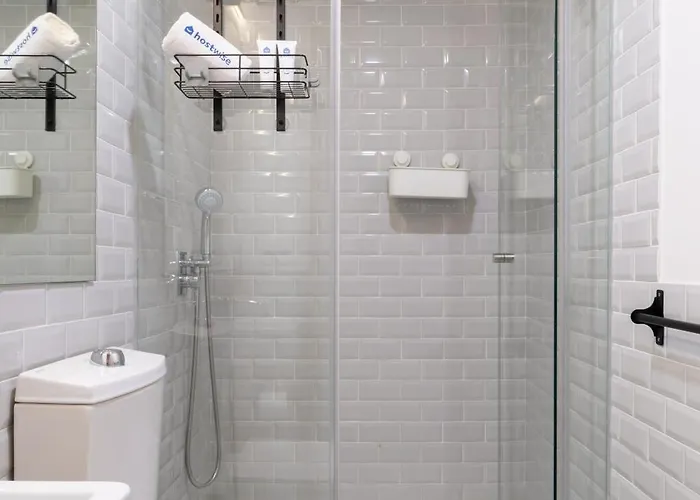 Host Wise - Colourful Cozy Flat * Porto