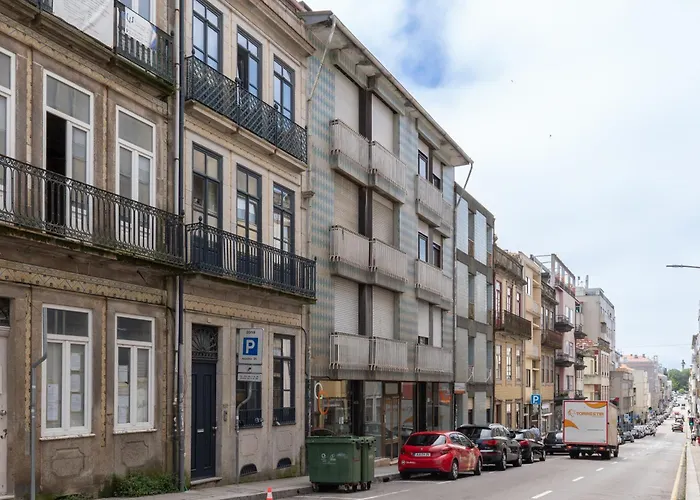 Host Wise - Colourful Cozy Flat * Porto